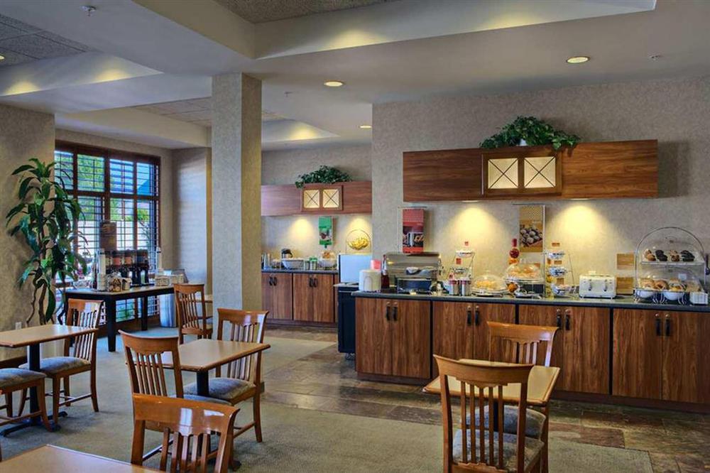 Hampton Inn Tooele Restaurant photo